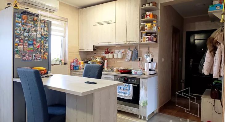 Četvoroiposoban stan | 4zida