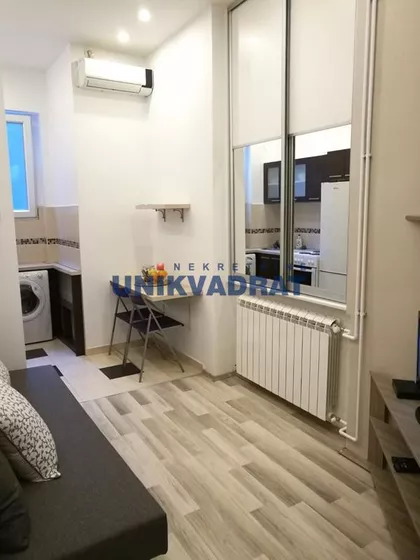 Pop Lukina | 4zida.rs