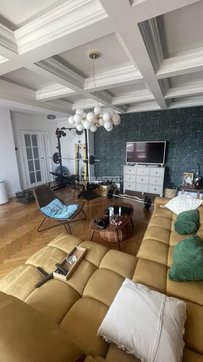 Ustanička | 4zida.rs