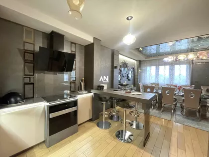 Uroša Martinovića | 4zida.rs