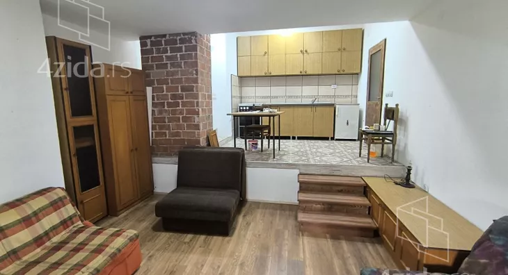 4-etažna kuća | 4zida