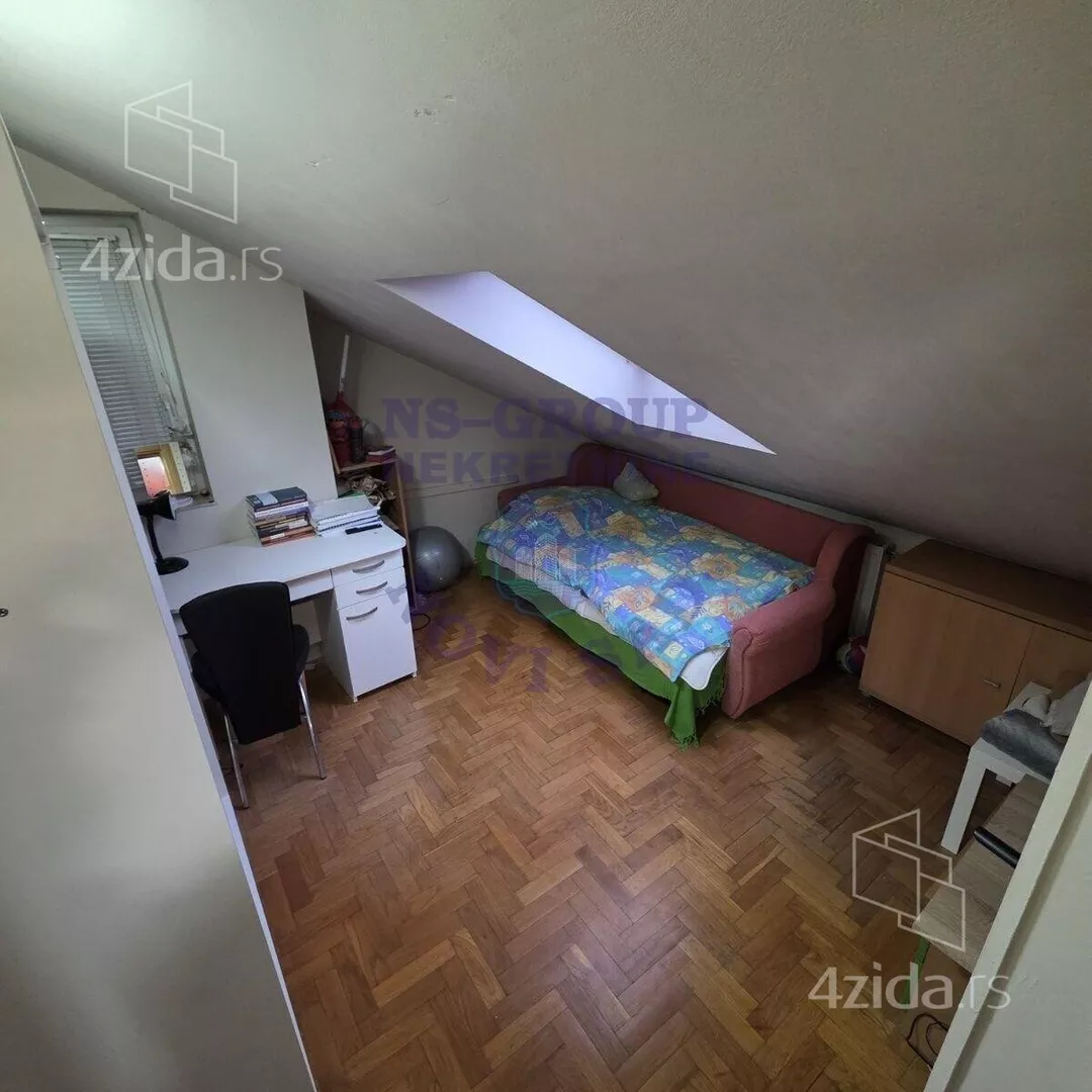 Šestosoban stan | 4zida