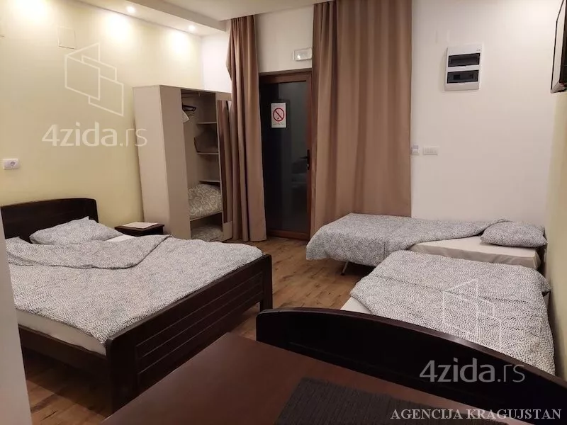 Turistički objekat | 4zida