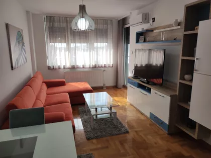 Braće Ribnikar | 4zida.rs