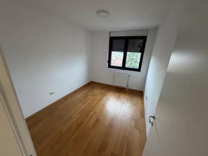 Karađorđeva 32 | 4zida.rs