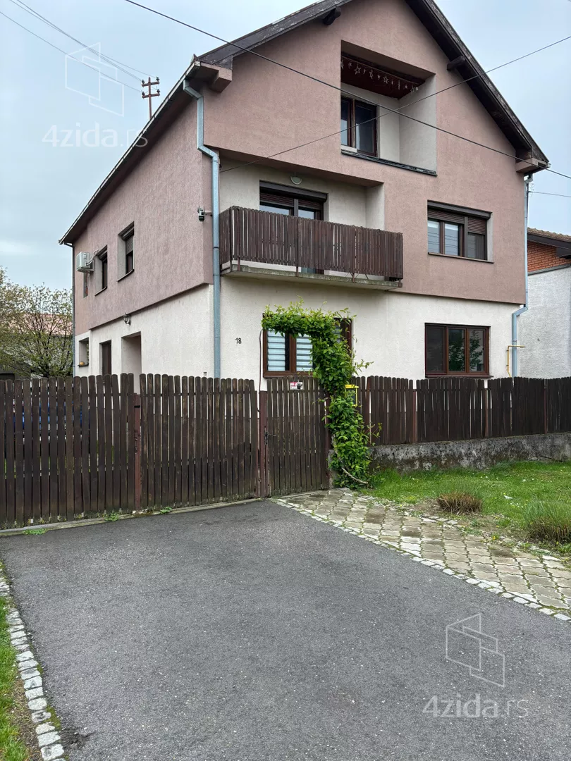 3-etažna kuća | 4zida
