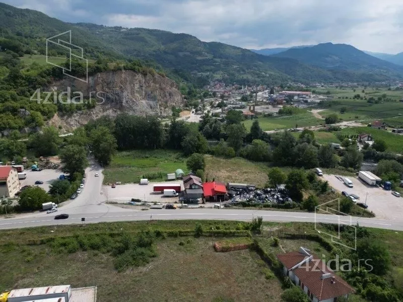 Plac | 4zida