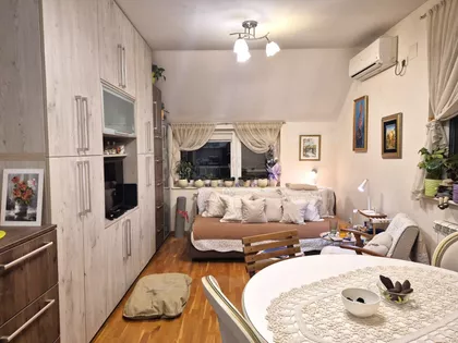 Prvomajska | 4zida.rs