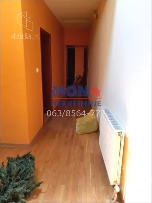 Šestosoban stan | 4zida