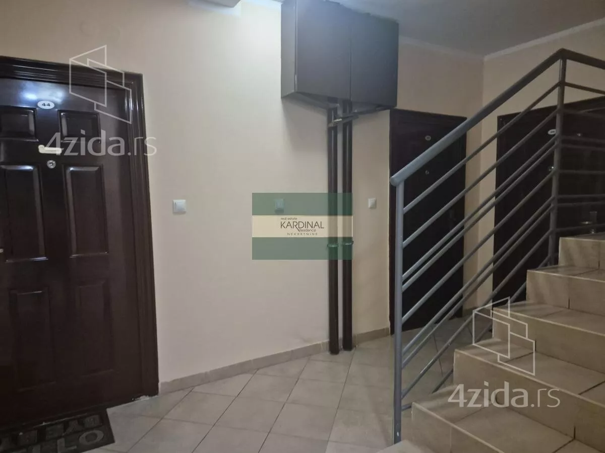 Garsonjera | 4zida