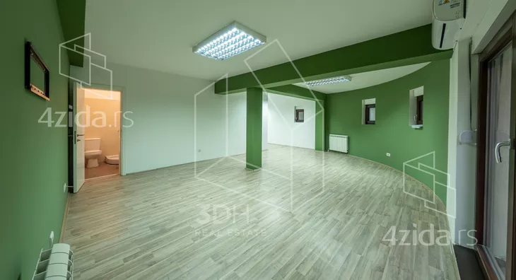 Poslovni prostor | 4zida