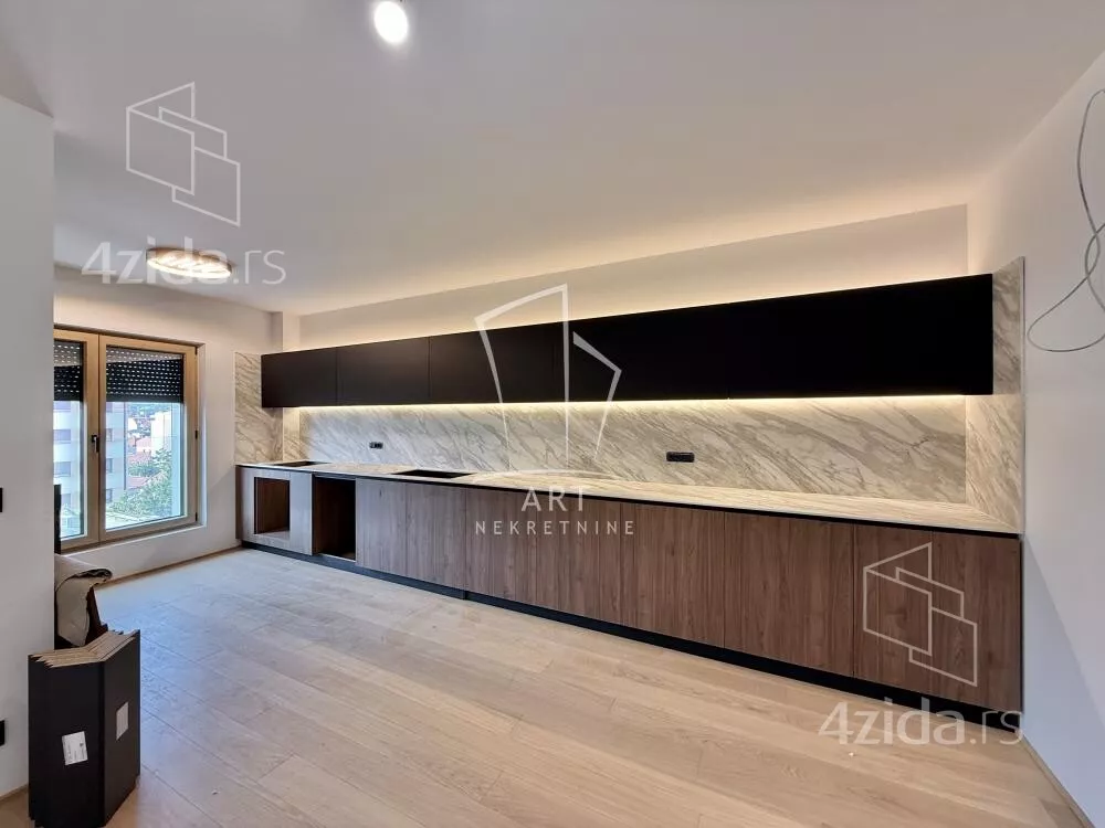 Petosoban stan | 4zida