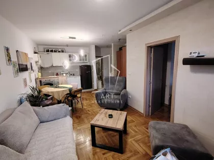 Cara Dušana | 4zida.rs