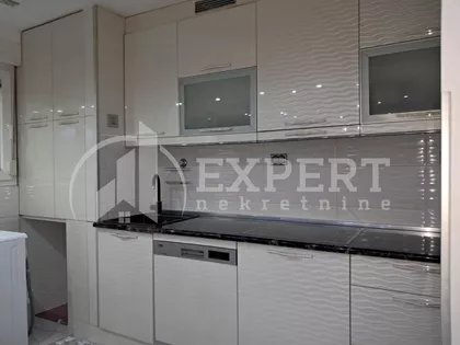 Bulevar Nemanjića | 4zida.rs