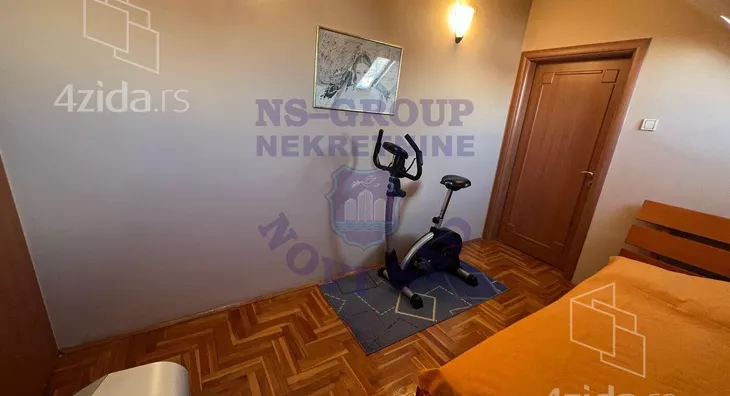 Četvoroiposoban stan | 4zida