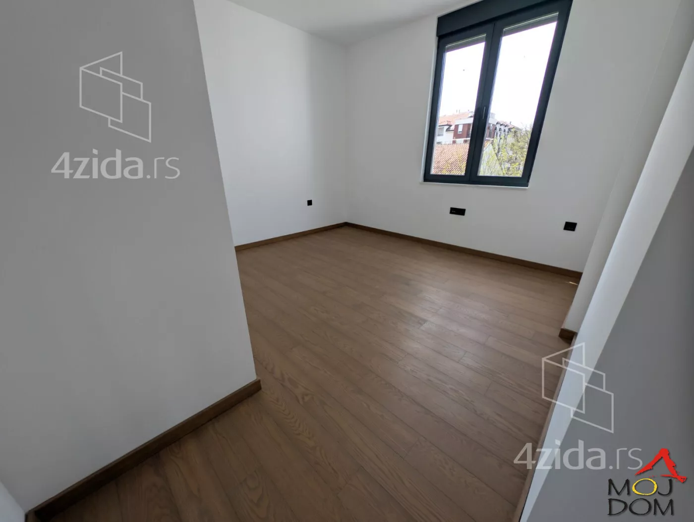 Petosoban stan | 4zida