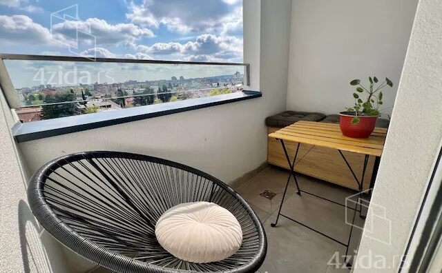 Troiposoban stan | 4zida