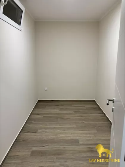 Novo Naselje | 4zida.rs