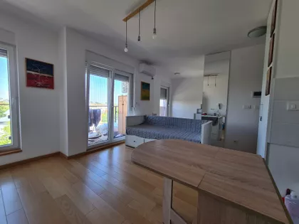 Šumadijska 7 | 4zida.rs