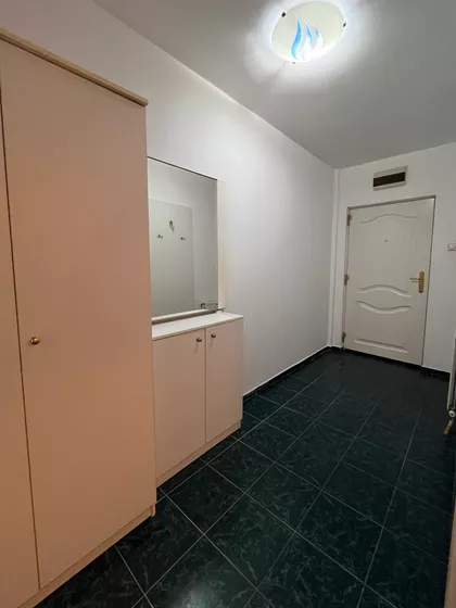 Petra Drapšina | 4zida.rs