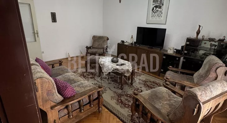 Četvoroiposoban stan | 4zida