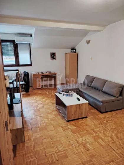 Petra Konjovića | 4zida.rs