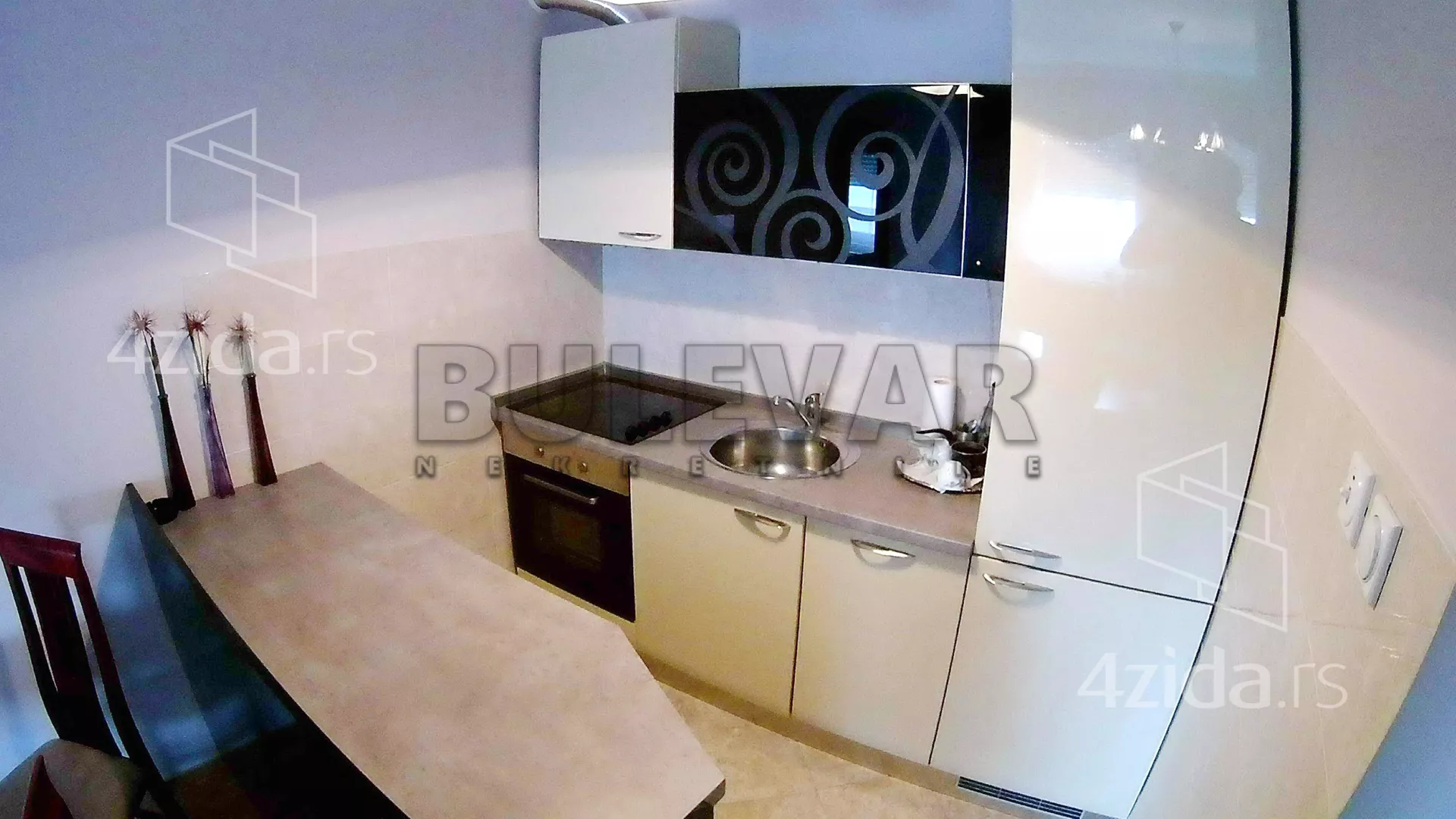 Jednoiposoban stan | 4zida