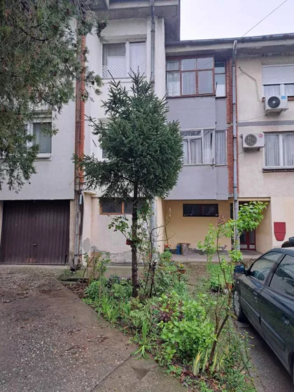 Postojnska | 4zida.rs