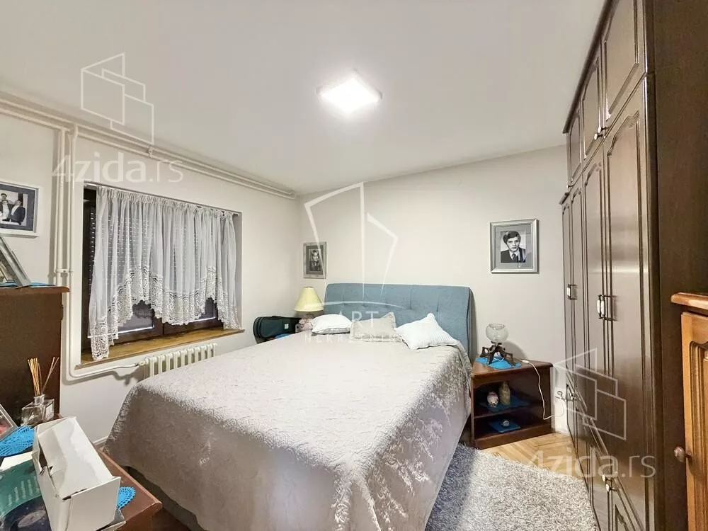 3-etažna kuća | 4zida