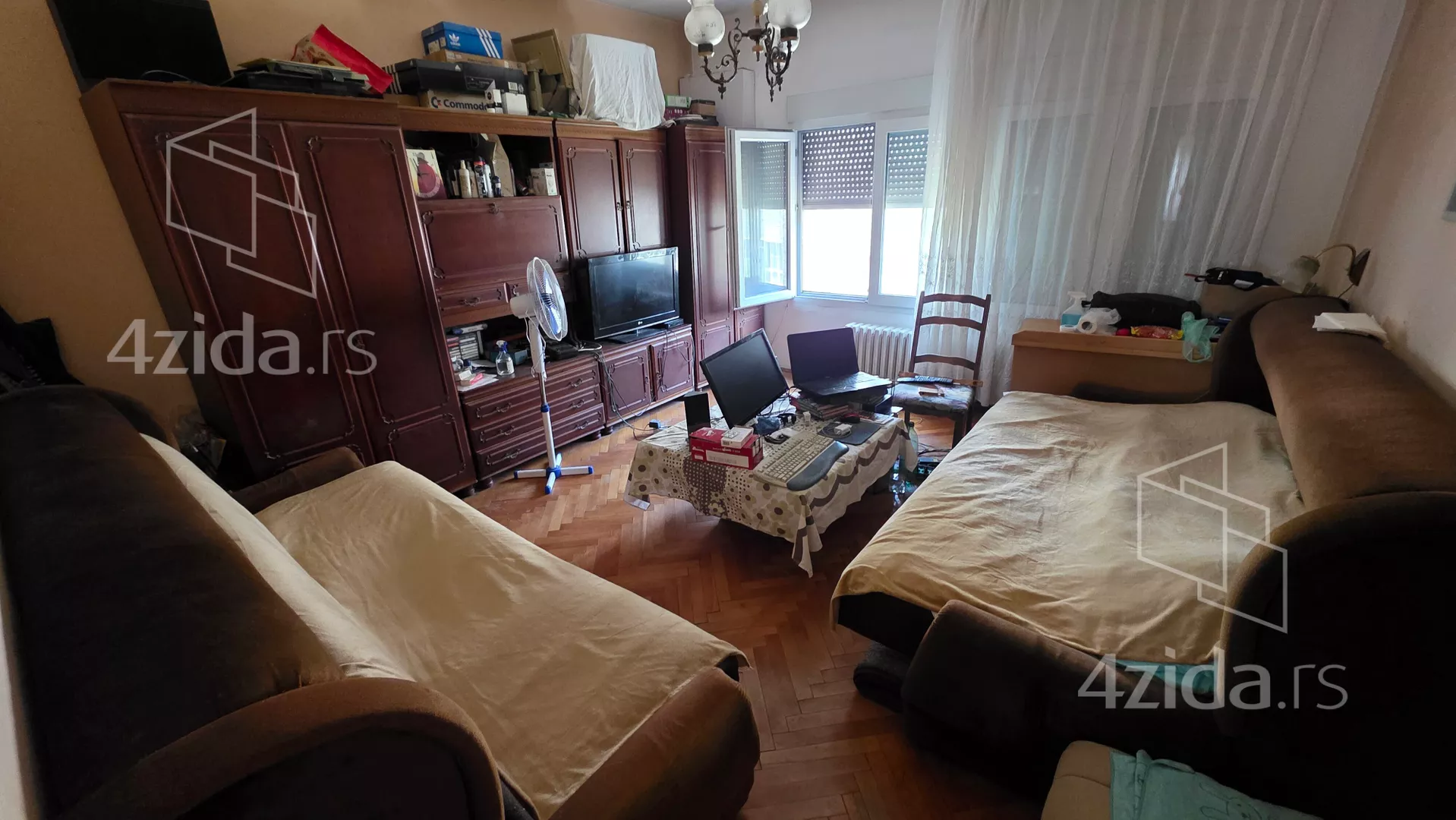 Dvoiposoban stan | 4zida