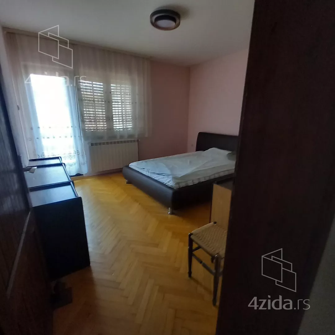 4-etažna kuća | 4zida