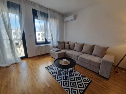 Karađorđeva 10 | 4zida.rs