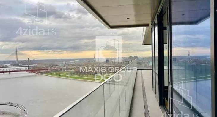 Četvoroiposoban stan | 4zida