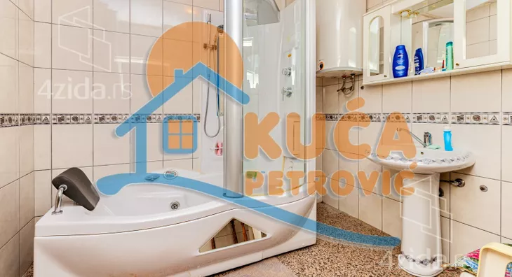 4-etažna kuća | 4zida