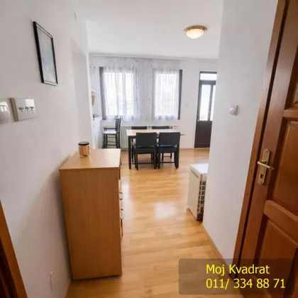 Milana Uzelca | 4zida.rs