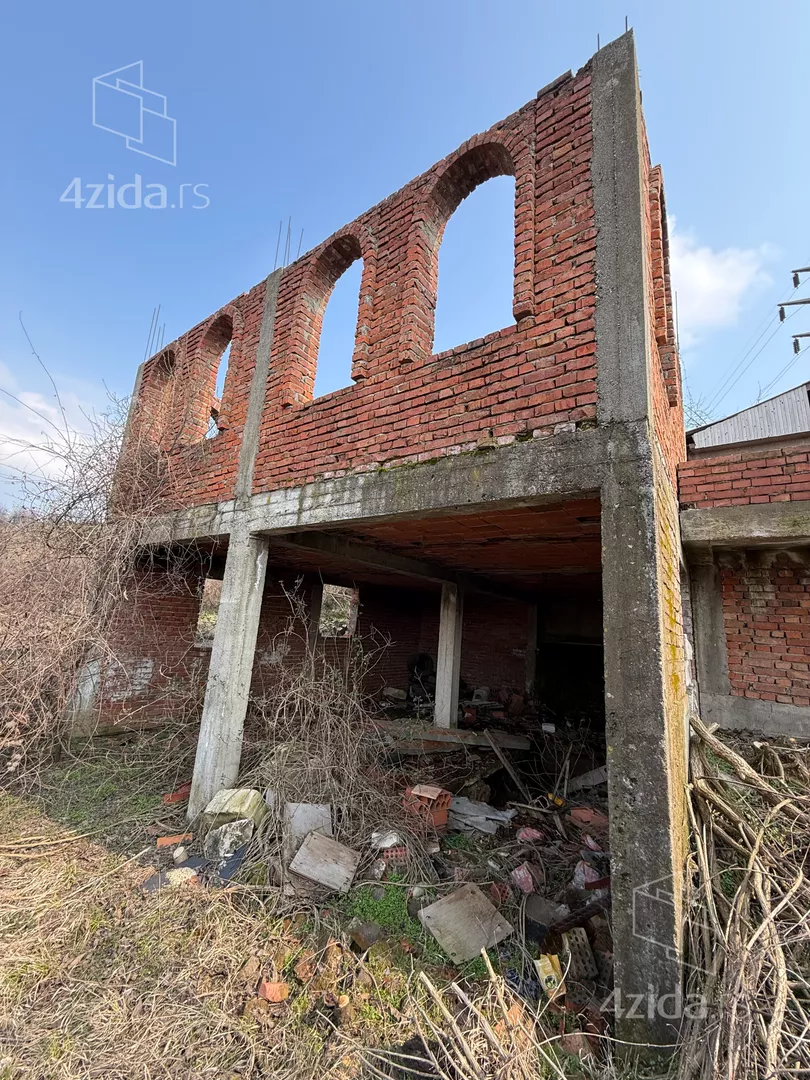 Građevinsko zemljište | 4zida