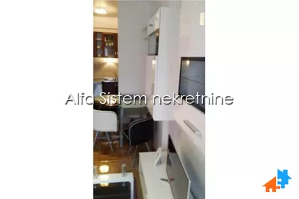 Vukov Spomenik | 4zida.rs