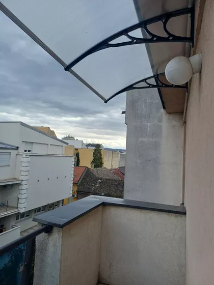 Vuka Karadžića 1 | 4zida.rs