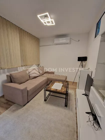 Studentska | 4zida.rs