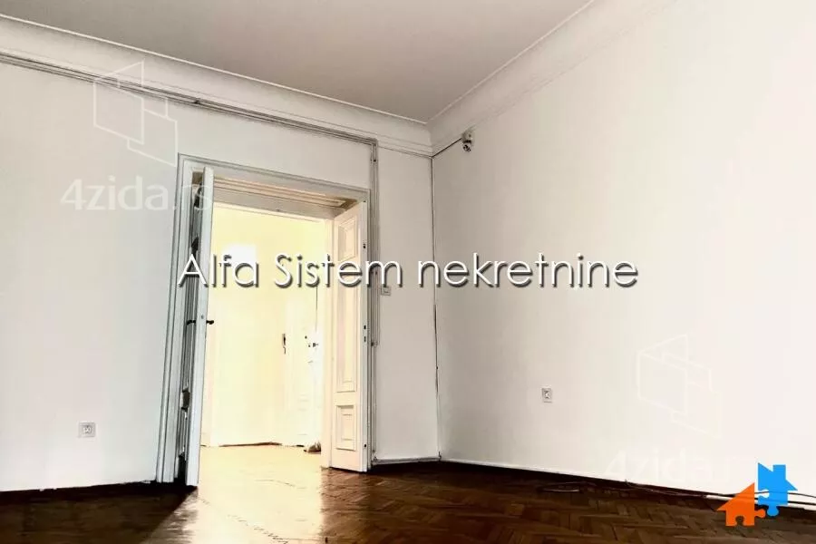 Četvoroiposoban stan | 4zida