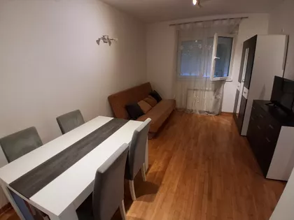 Cetinjska | 4zida.rs