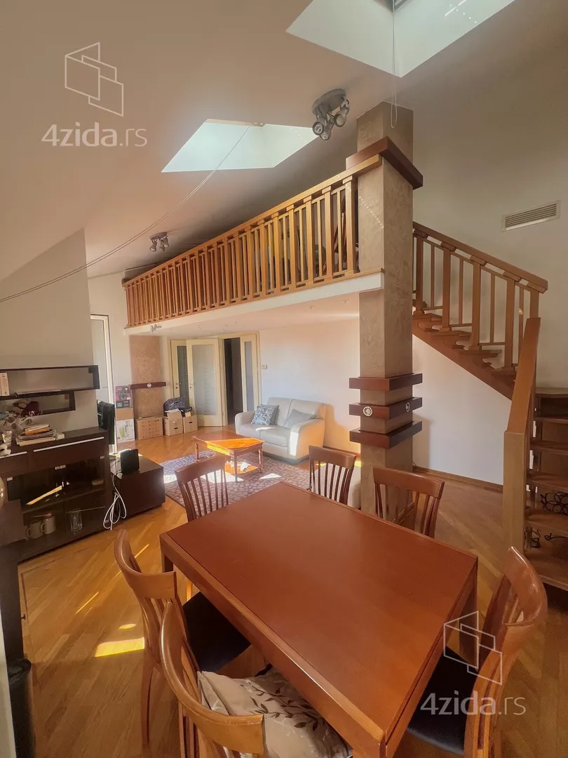 Troiposoban stan | 4zida