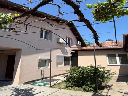 Mali Radanovac | 4zida.rs