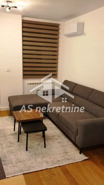 Zvezdarska Šuma | 4zida.rs