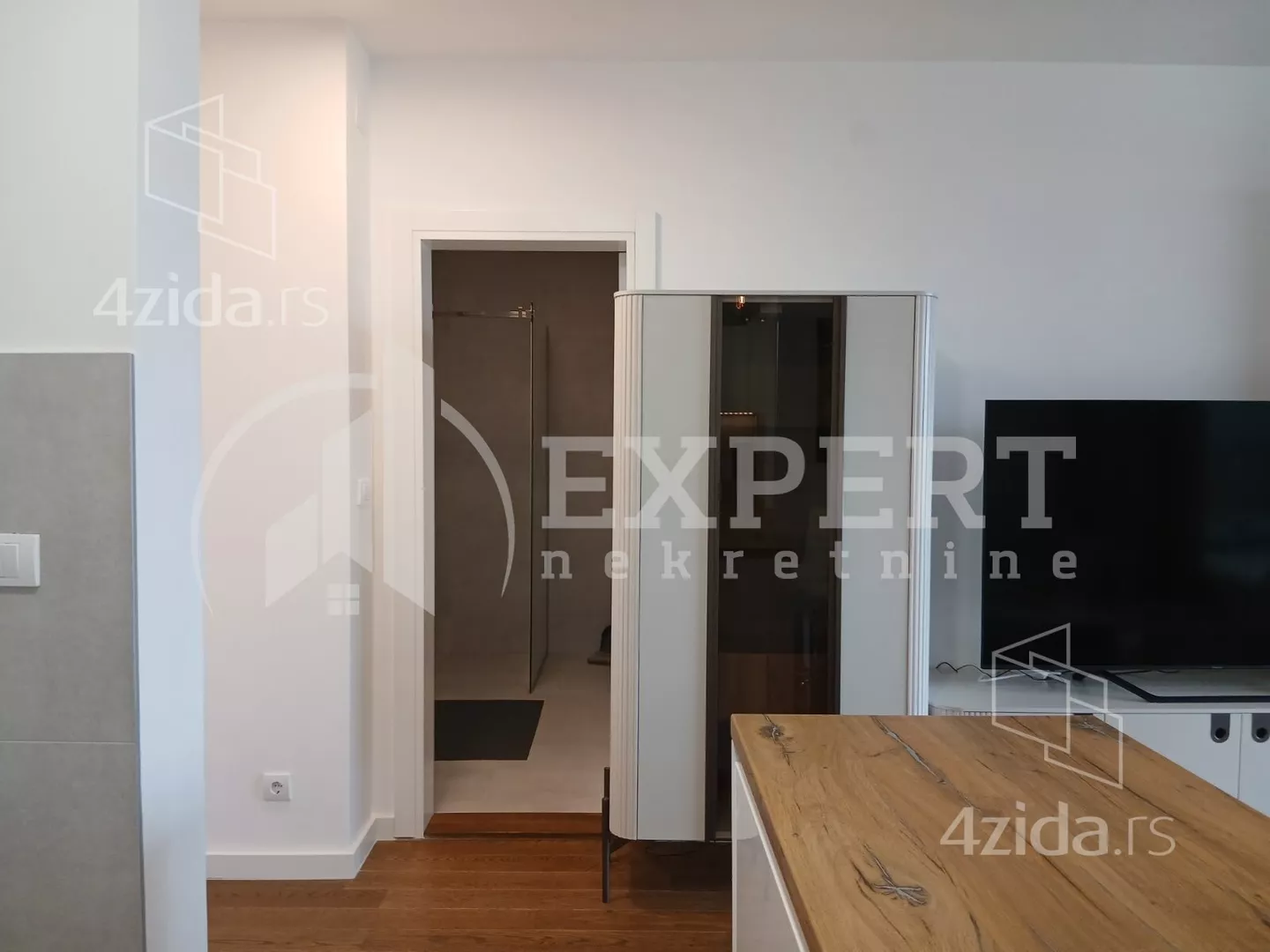 Garsonjera | 4zida