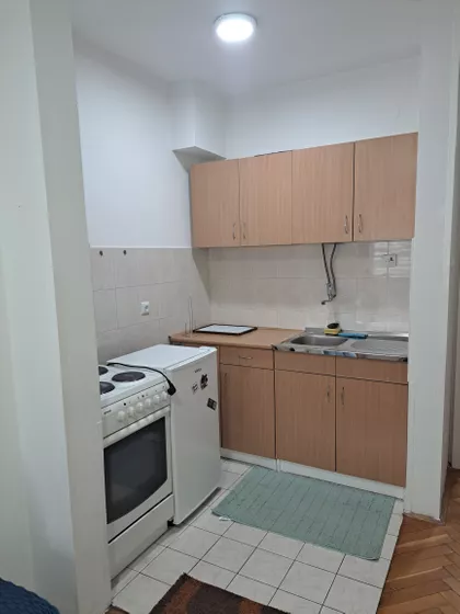 Pavla Papa | 4zida.rs