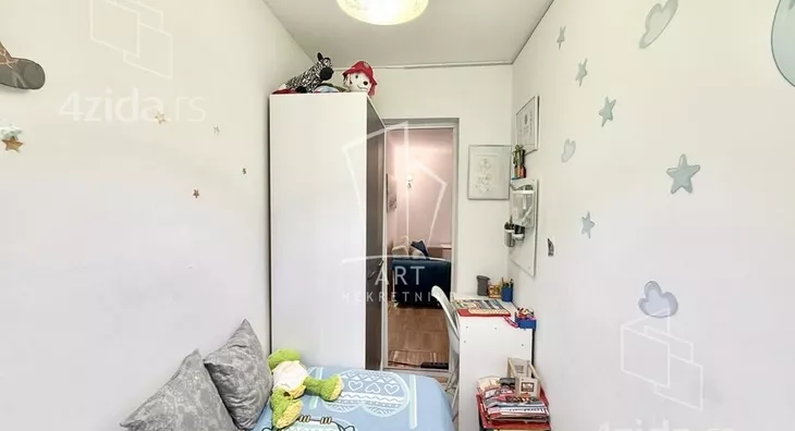 Troiposoban stan | 4zida