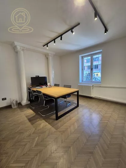 Autokomanda | 4zida.rs