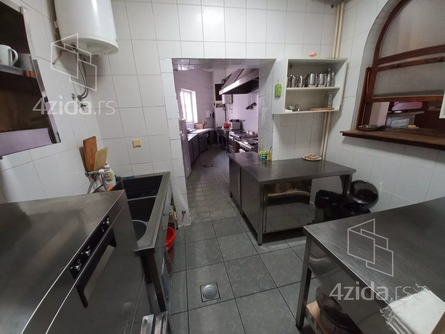 Poslovni prostor | 4zida