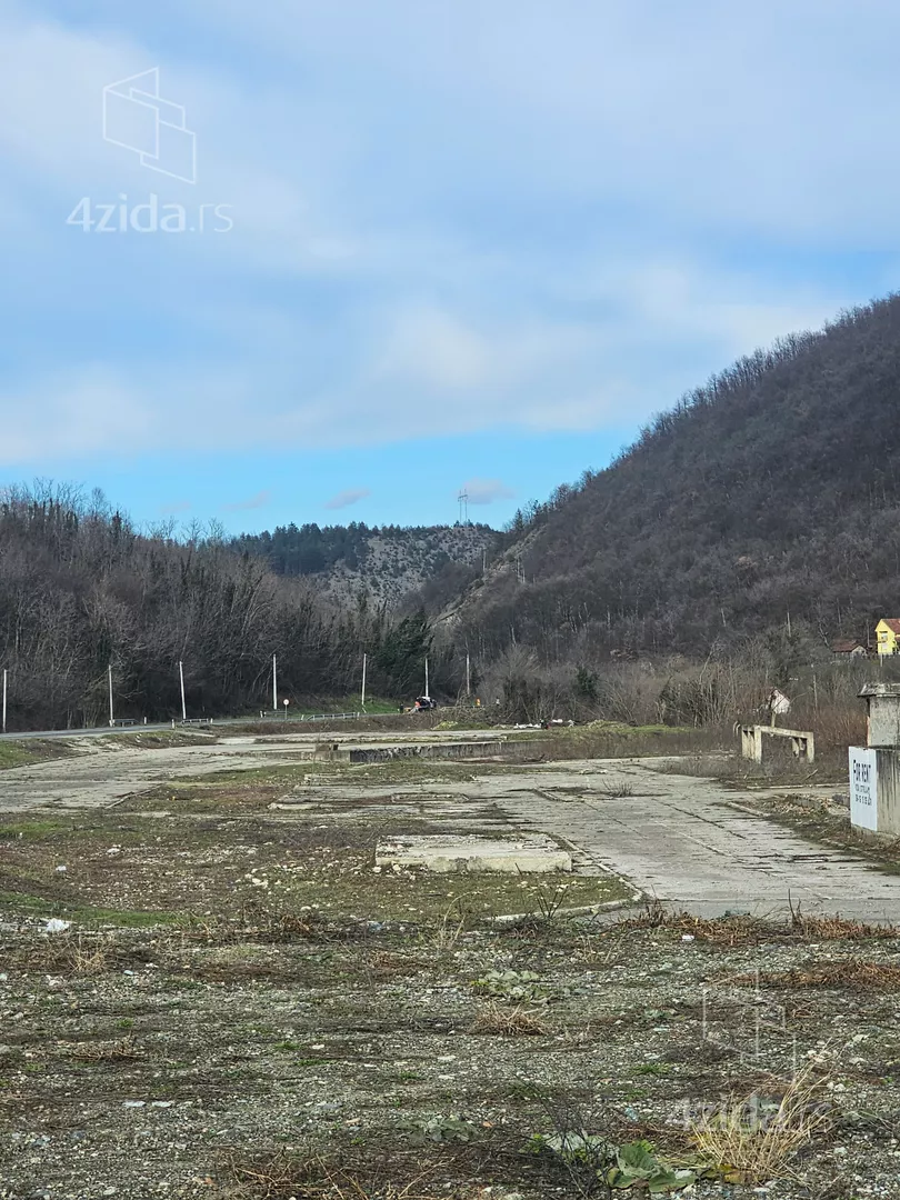 Građevinsko zemljište | 4zida